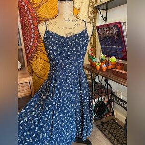 ✨ Old Navy Navy Blue Floral Midi Dress ✨